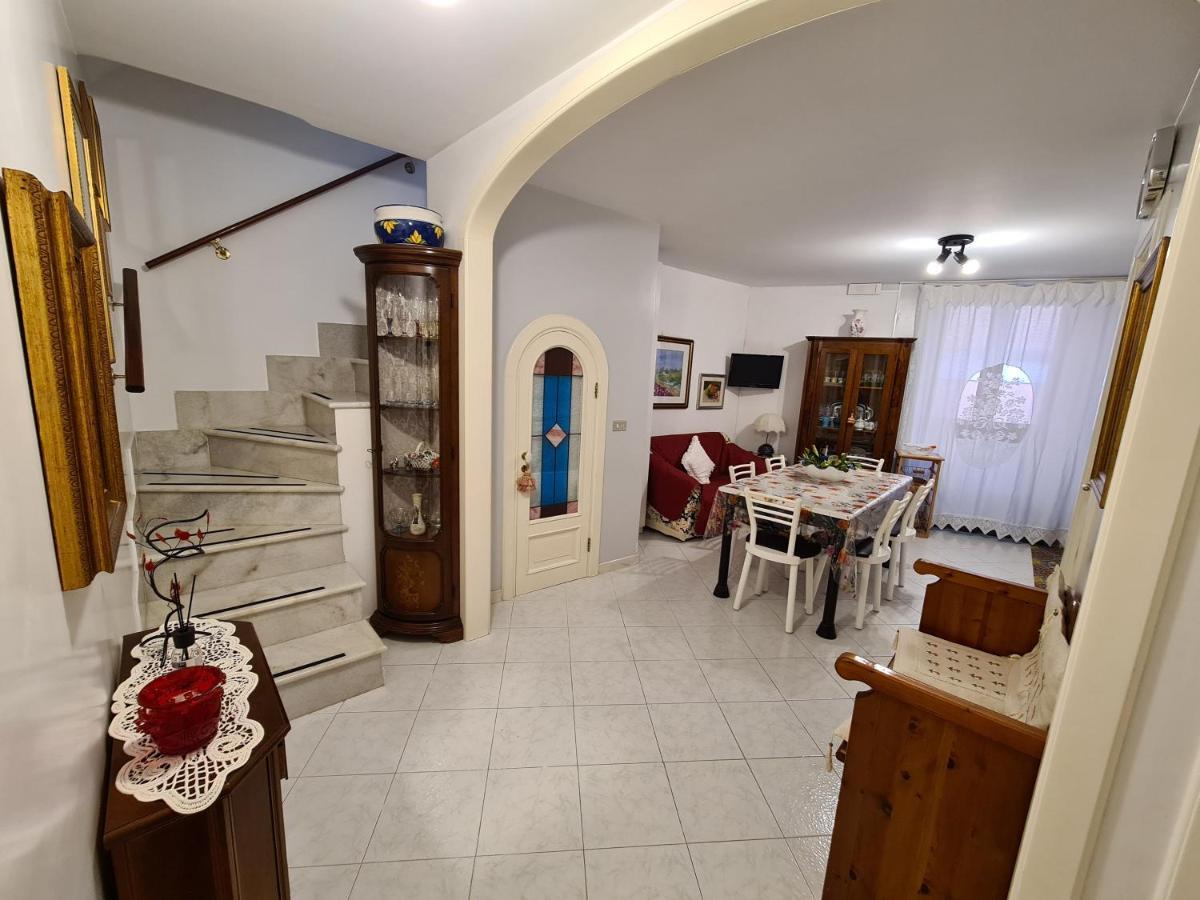 Casa Vacanze Lalia Maiori Buitenkant foto