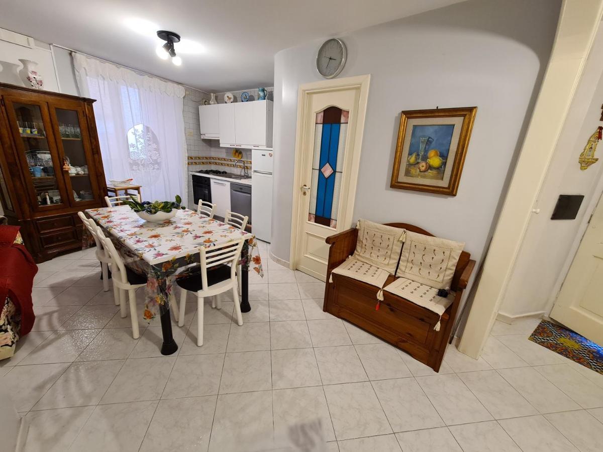 Casa Vacanze Lalia Maiori Buitenkant foto
